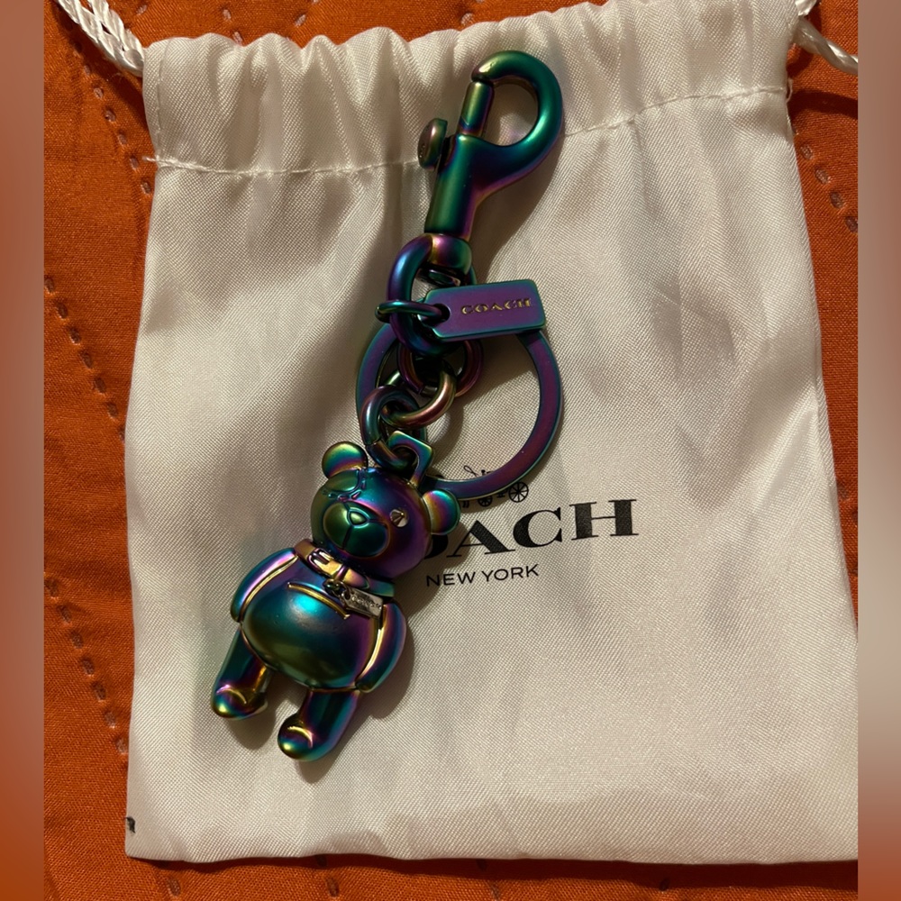 COACH HOLOGRAM IRIDESCENT TEDDY BEAR PURSE CHARM KEY CHAIN RING F87166